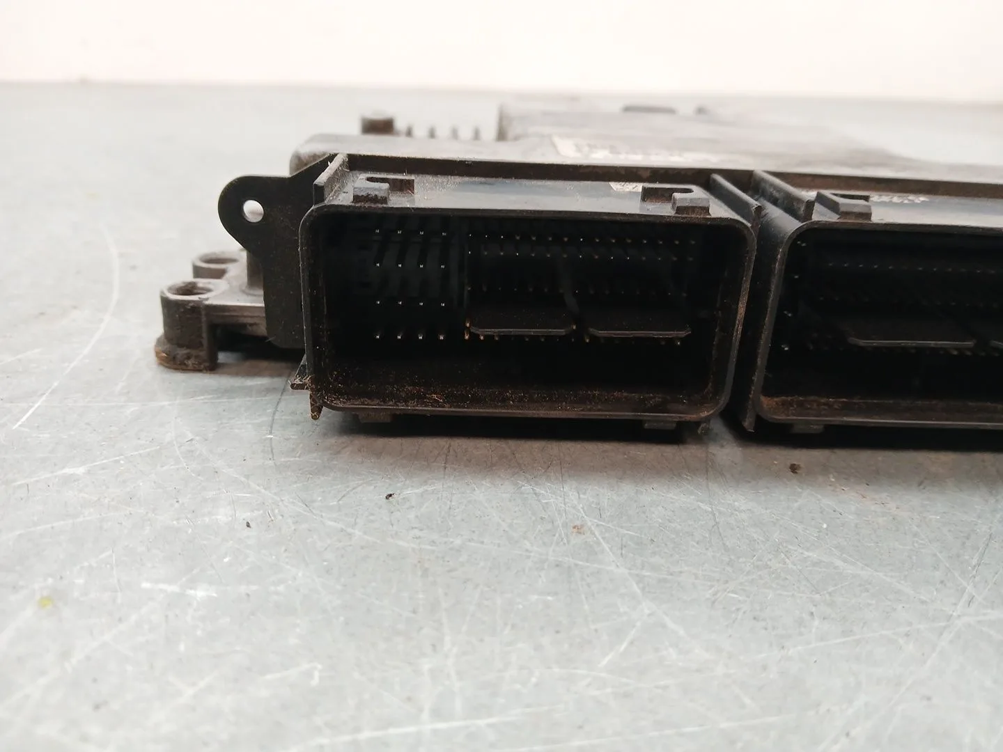 Centralita Motor Uce para Ford Transit Courier B460 Monospace