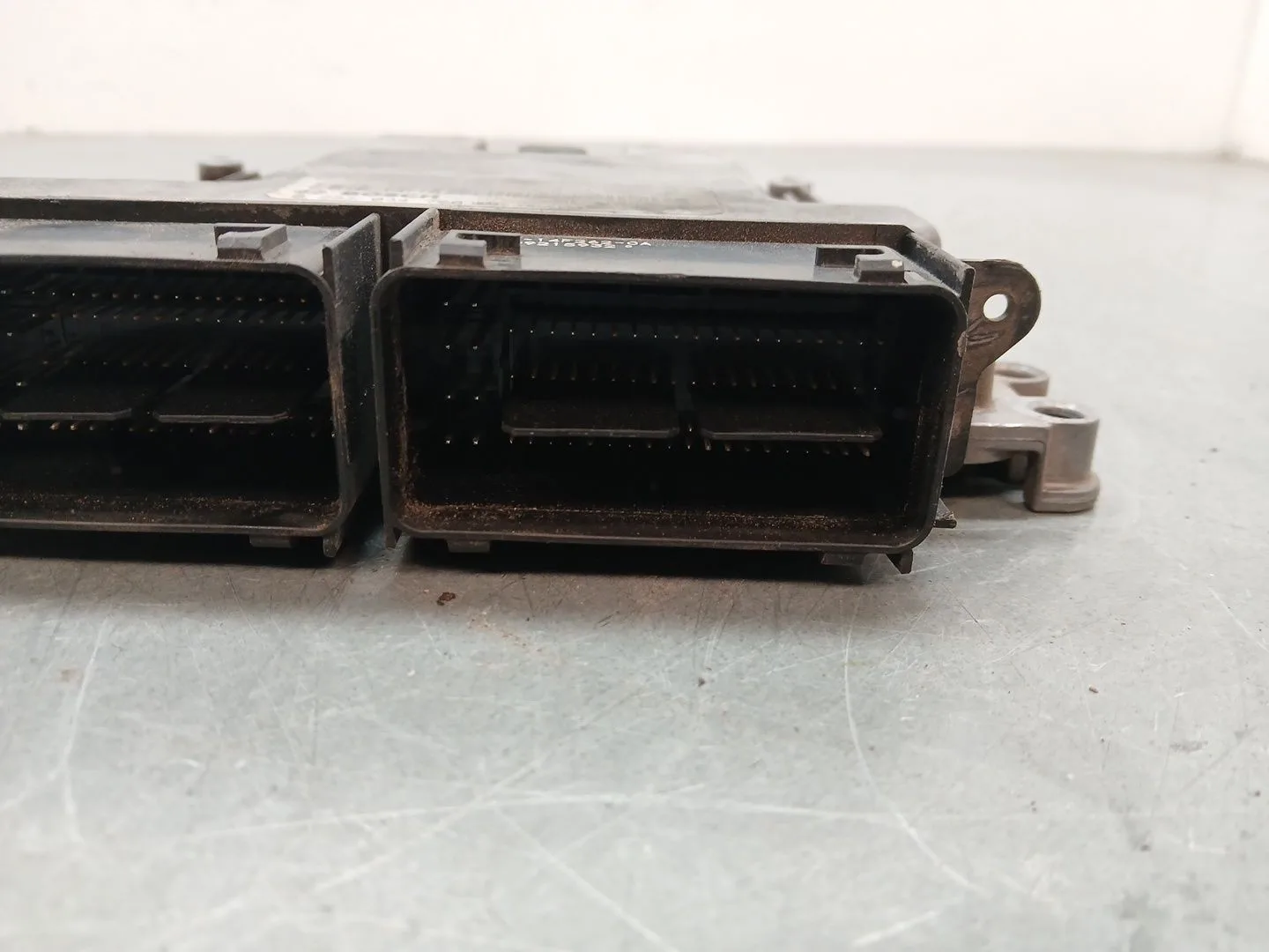 Centralita Motor Uce para Ford Transit Courier B460 Monospace
