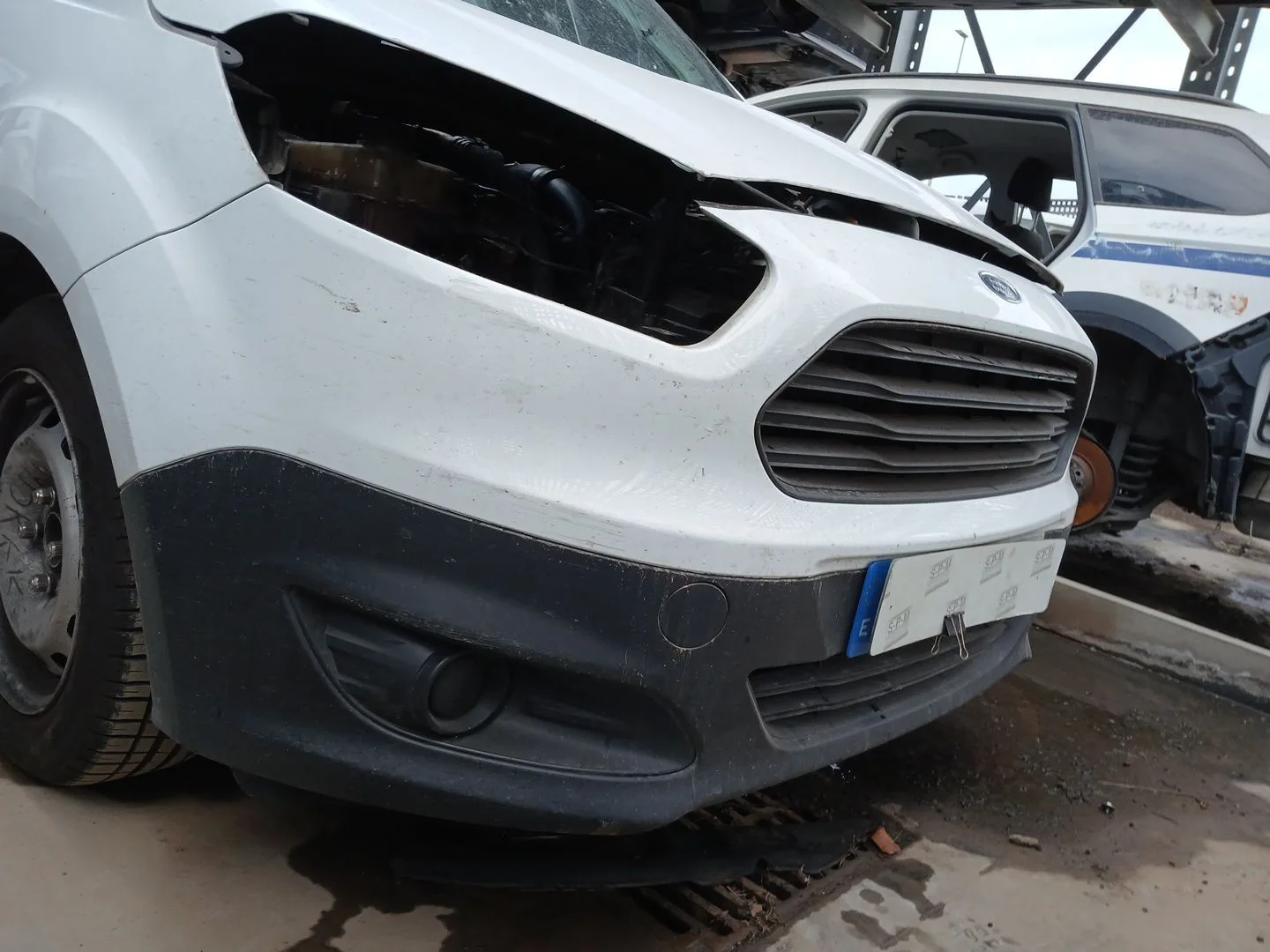 Paragolpes Delantero para Ford Transit Courier B460 Monospace