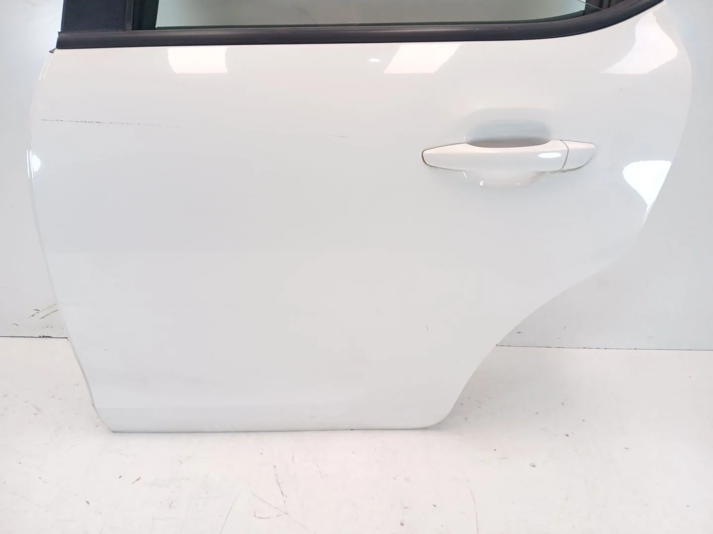 Puerta Trasera Izquierda para Citroën C3 Iii (Sx)