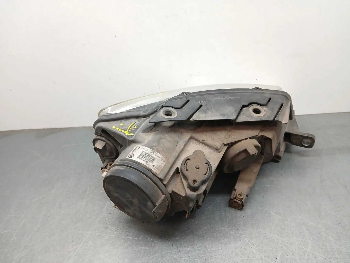 Faro Izquierdo para Volkswagen Passat B6 (3C2)