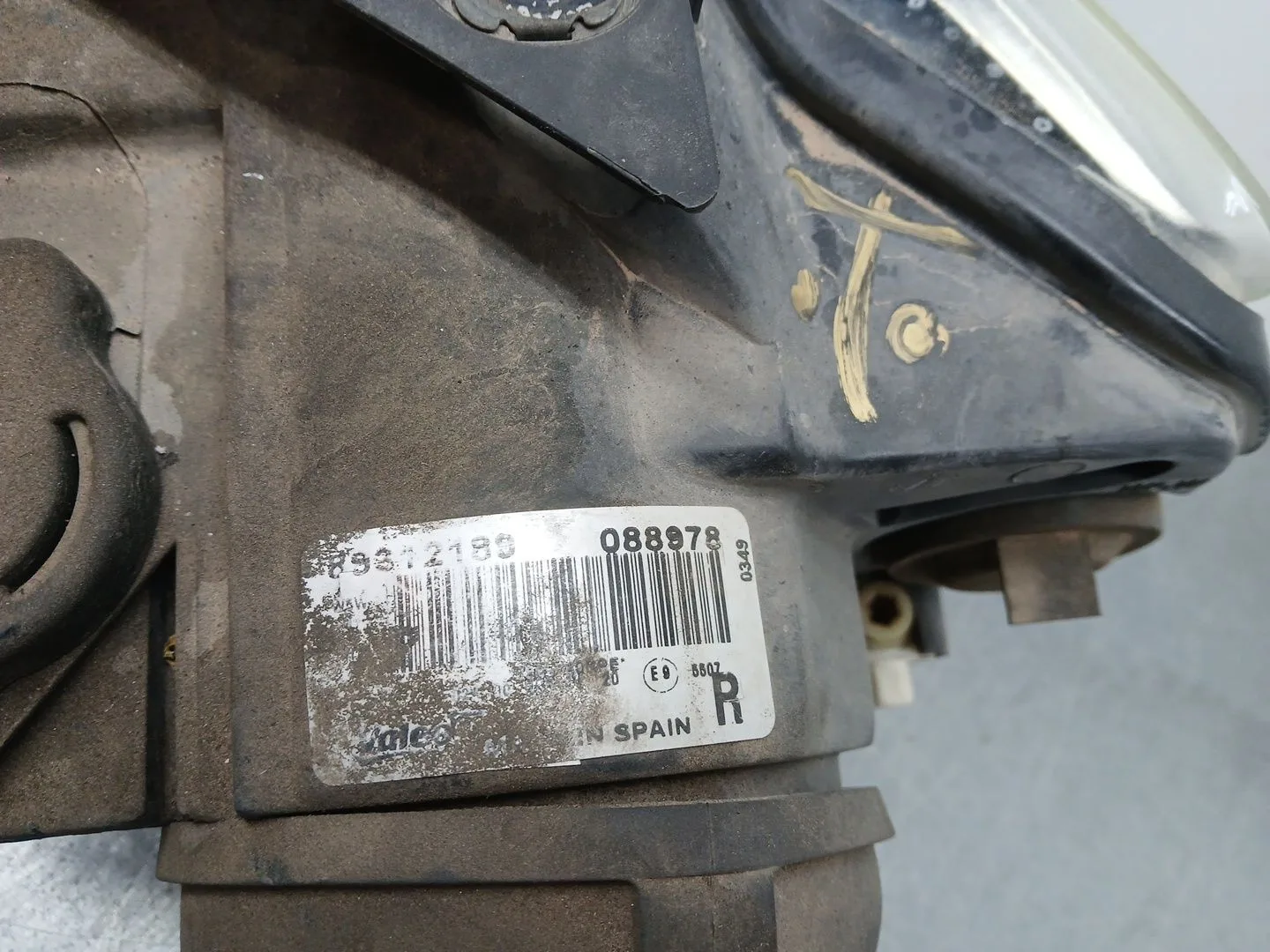 Faro Derecho para Volkswagen Passat B6 (3C2)