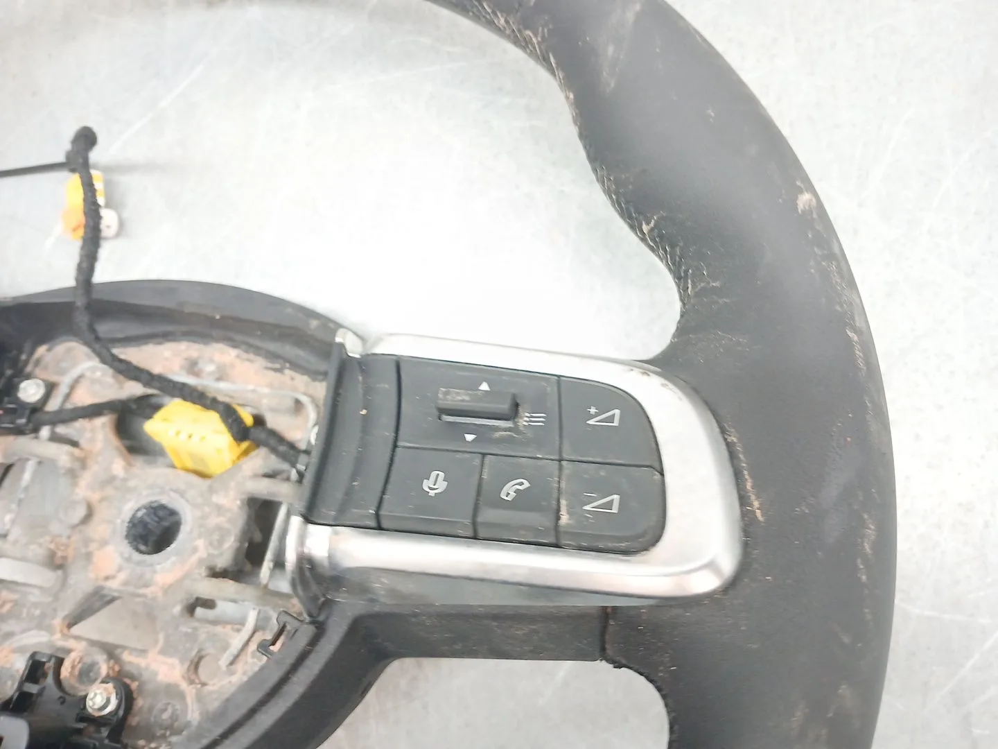 Volante para Jeep Avenger
