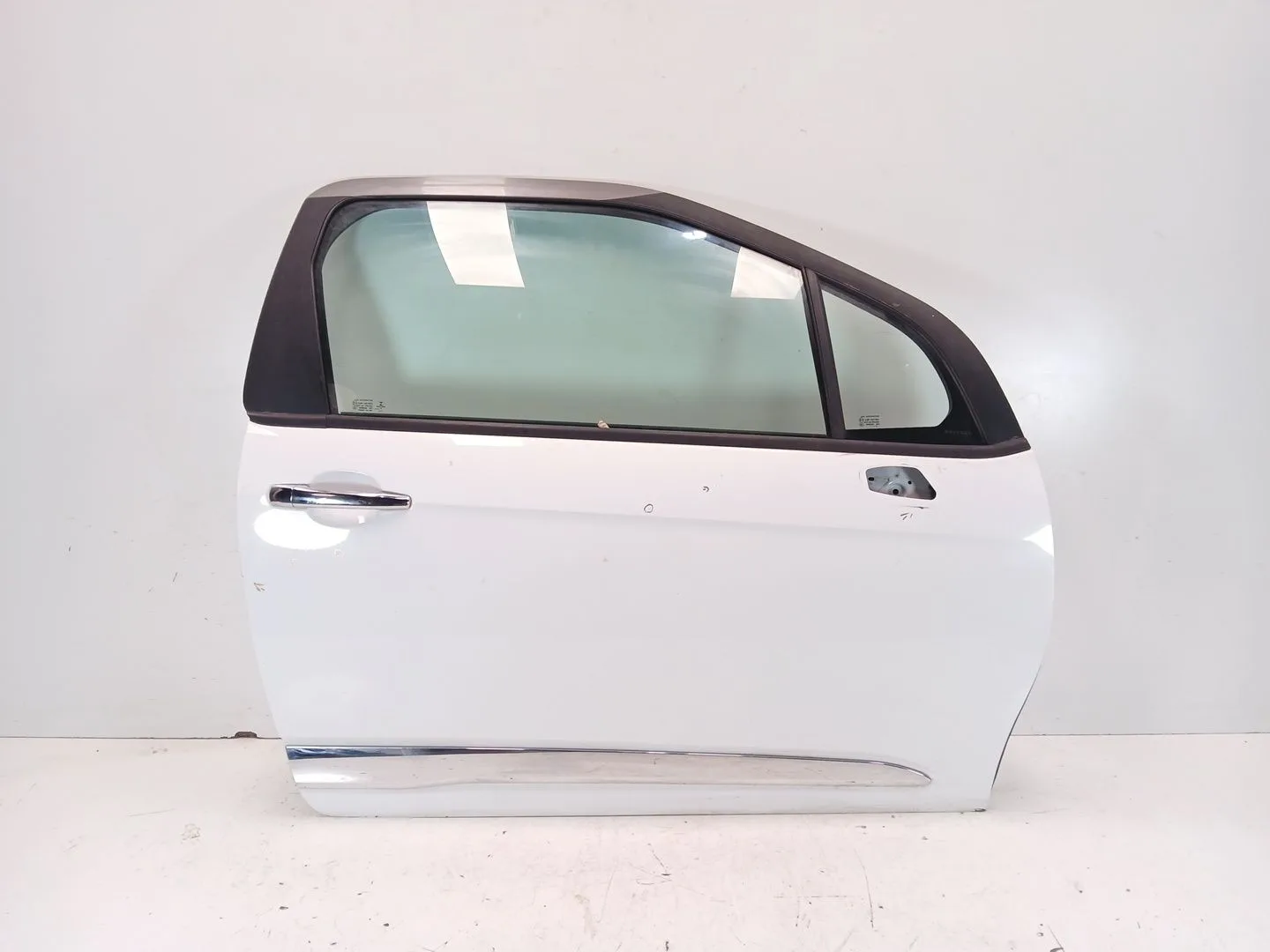Puerta Delantera Derecha para Citroën Ds3 (Sa_)