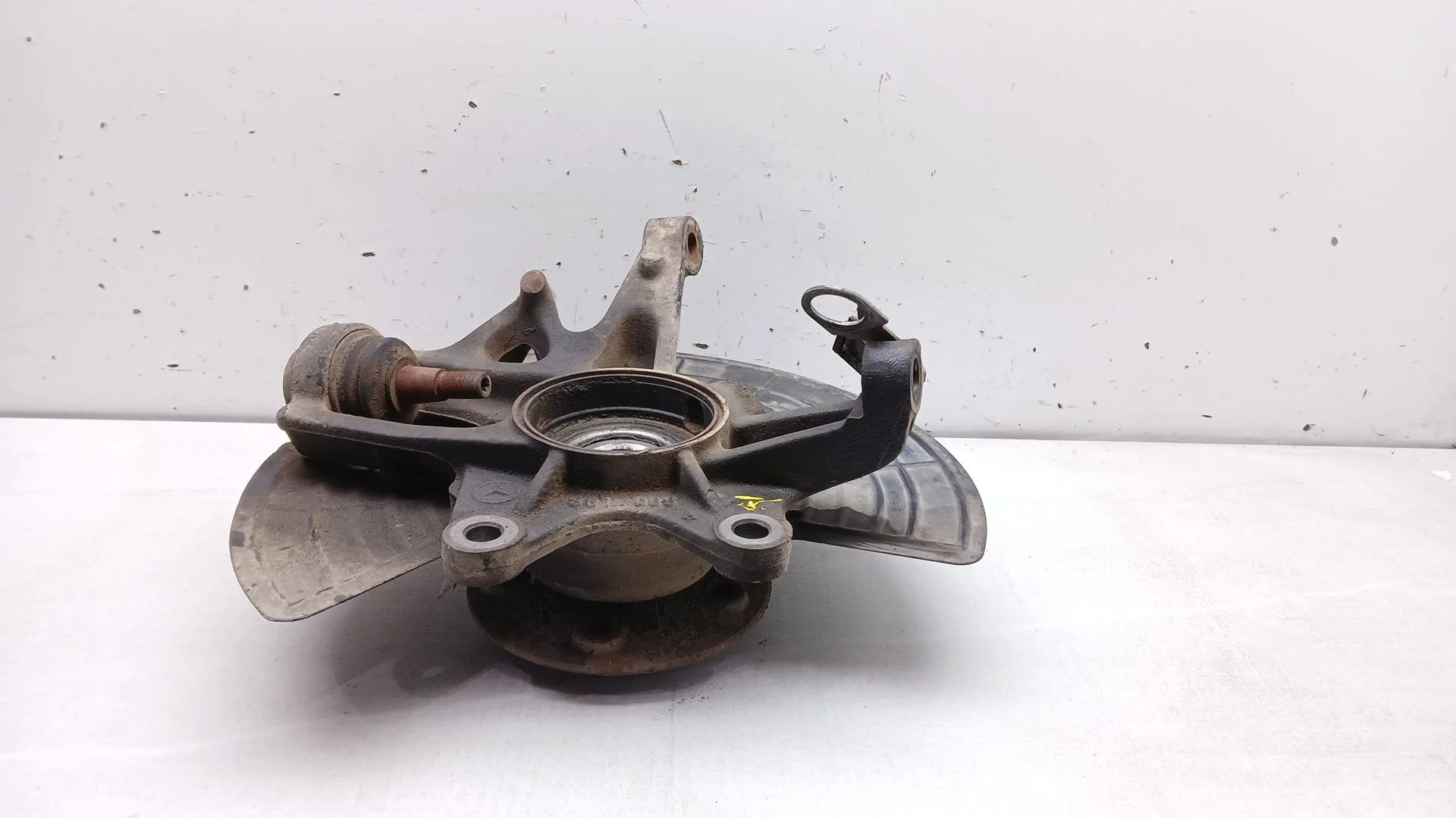 Mangueta Delantera Izquierda para Mercedes-Benz Clase M (W163)