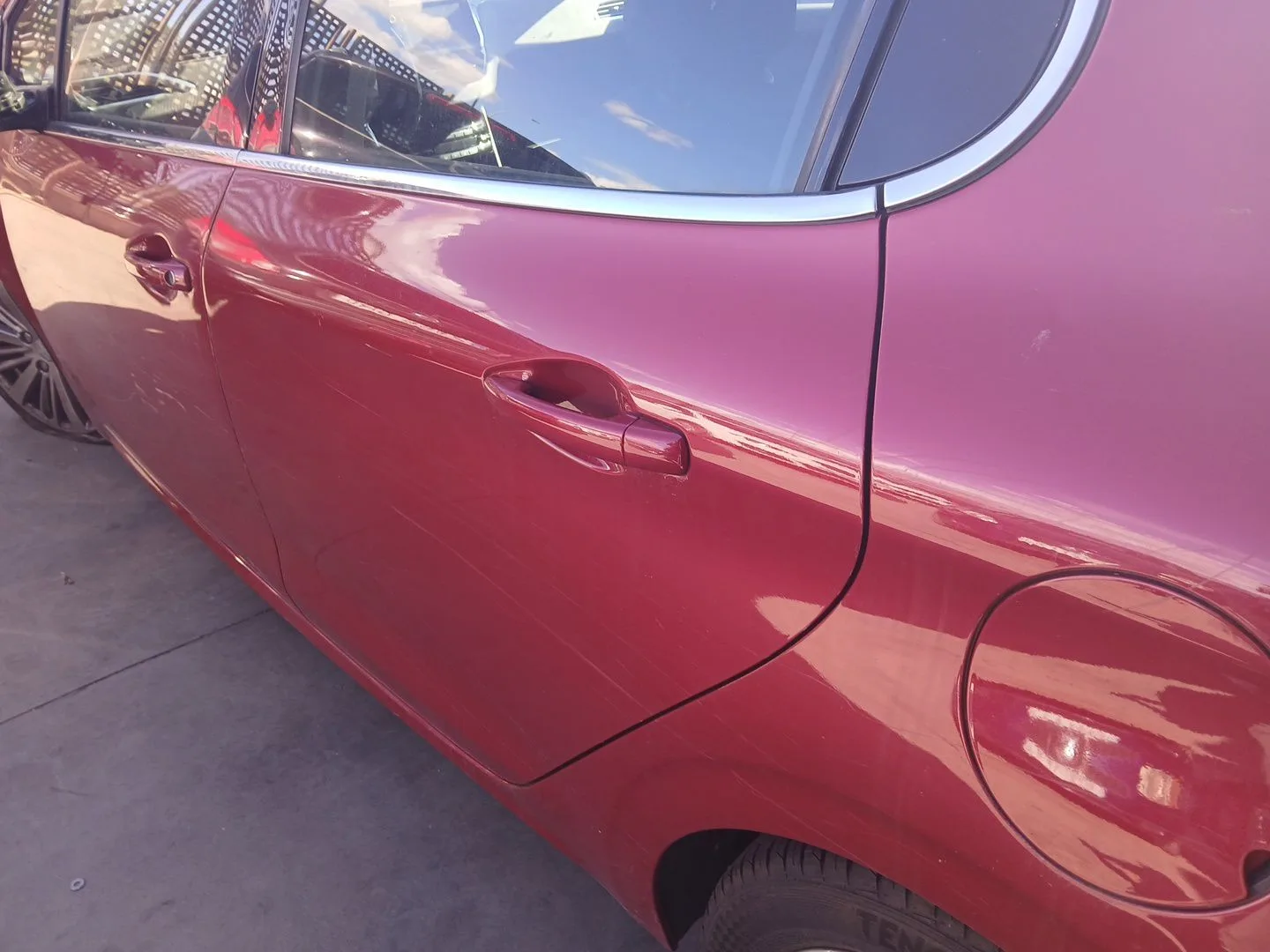 Puerta Trasera Izquierda para Peugeot 208 I (Ca_, Cc_)