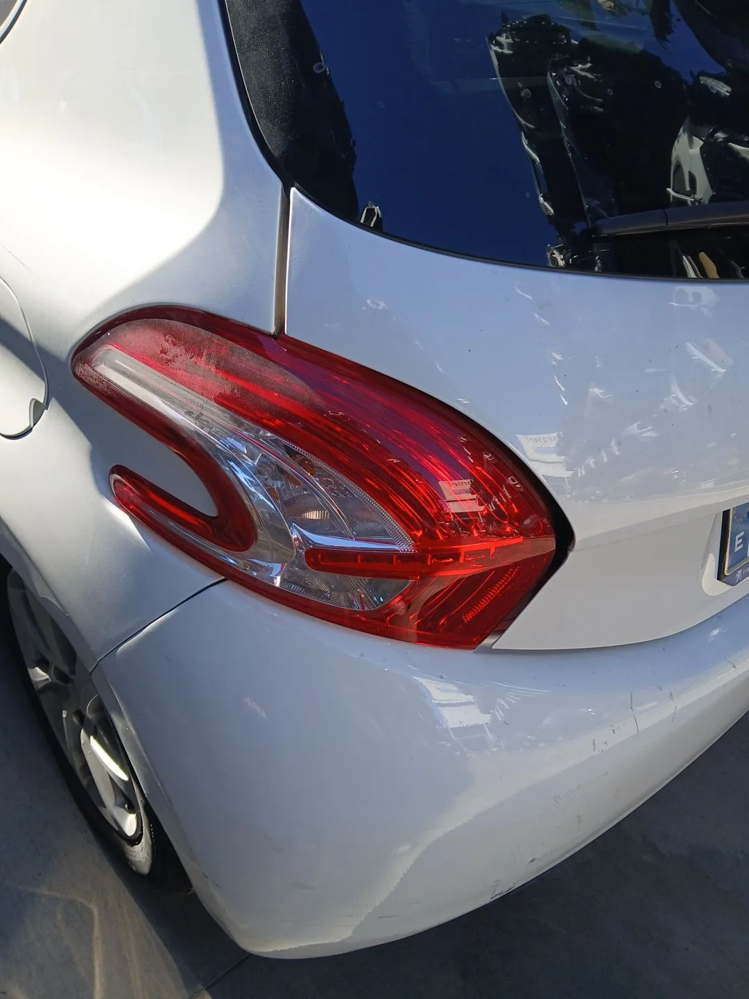 Piloto Trasero Izquierdo para Peugeot 208 I (Ca_, Cc_)
