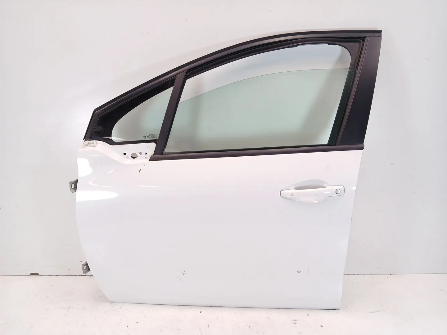 Puerta Delantera Izquierda para Peugeot 208 I (Ca_, Cc_)