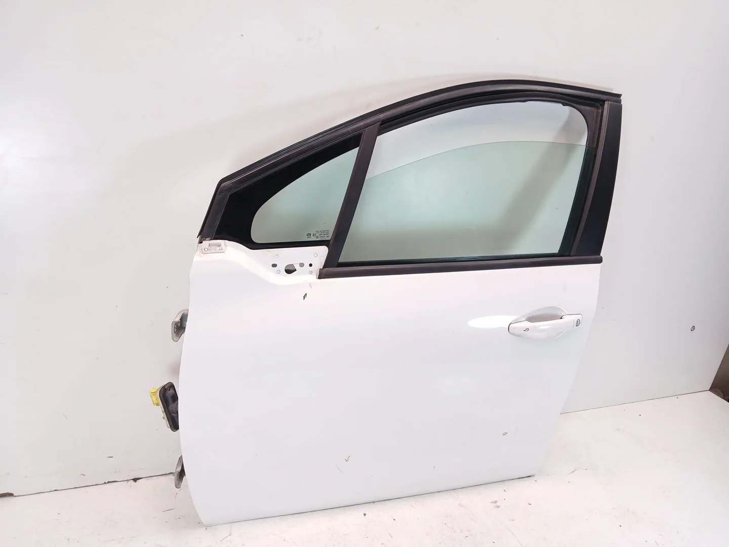 Puerta Delantera Izquierda para Peugeot 208 I (Ca_, Cc_)