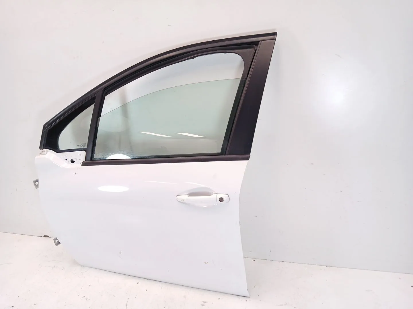 Puerta Delantera Izquierda para Peugeot 208 I (Ca_, Cc_)