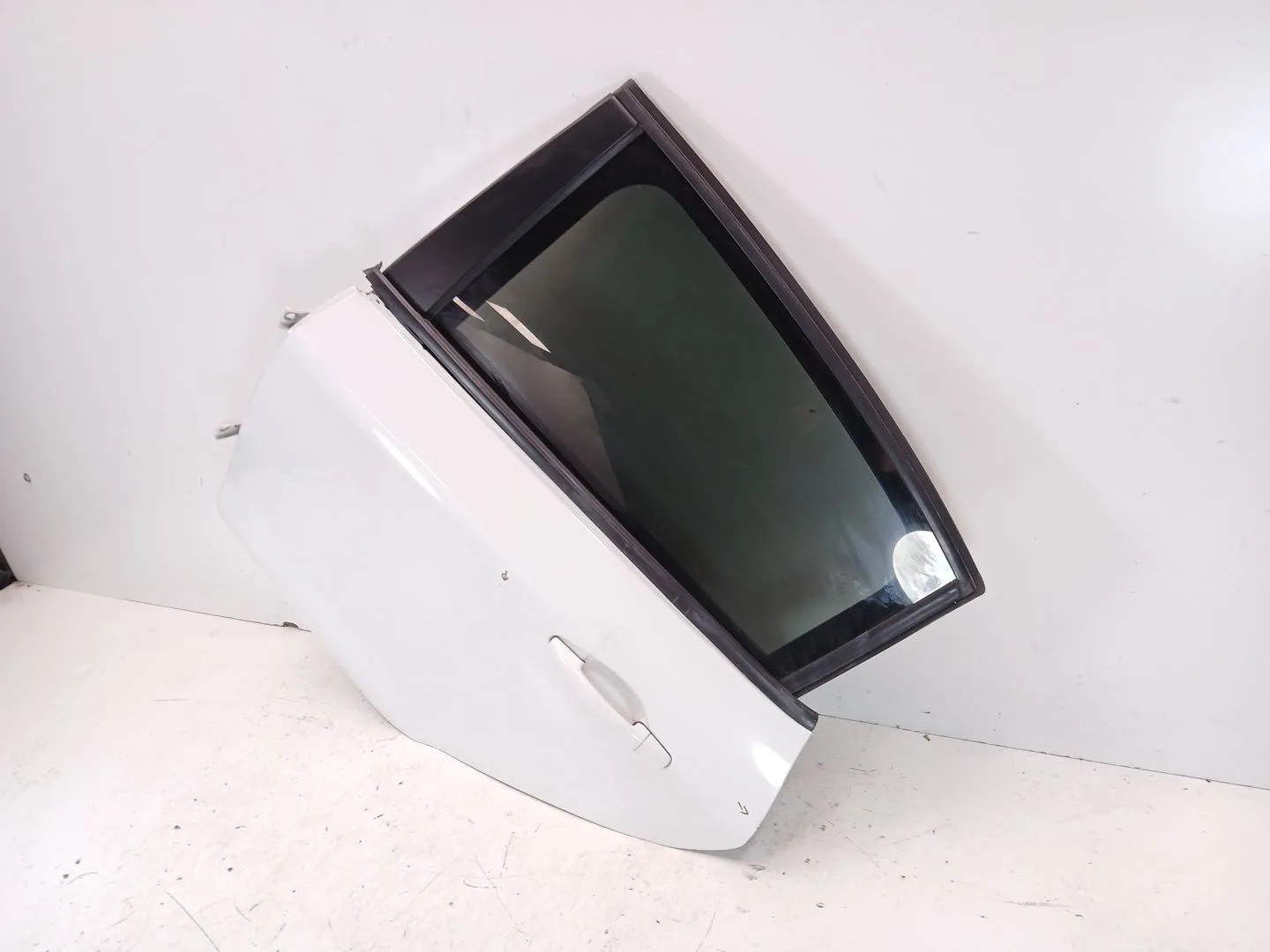 Puerta Trasera Izquierda para Peugeot 208 I (Ca_, Cc_)