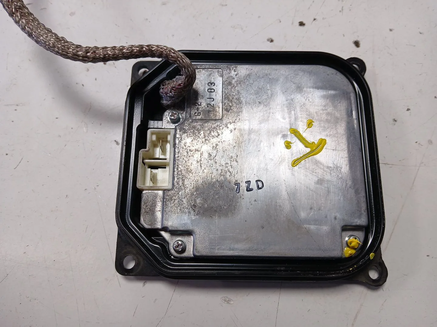 Centralita Faros Xenon para Toyota Avensis (_T25_)