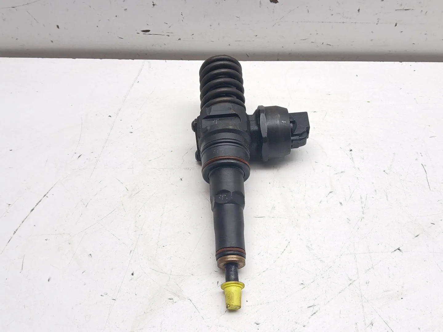 Inyector para Volkswagen Passat Berlina (3B3)