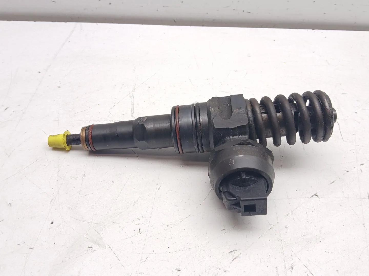 Inyector para Volkswagen Passat Berlina (3B3)