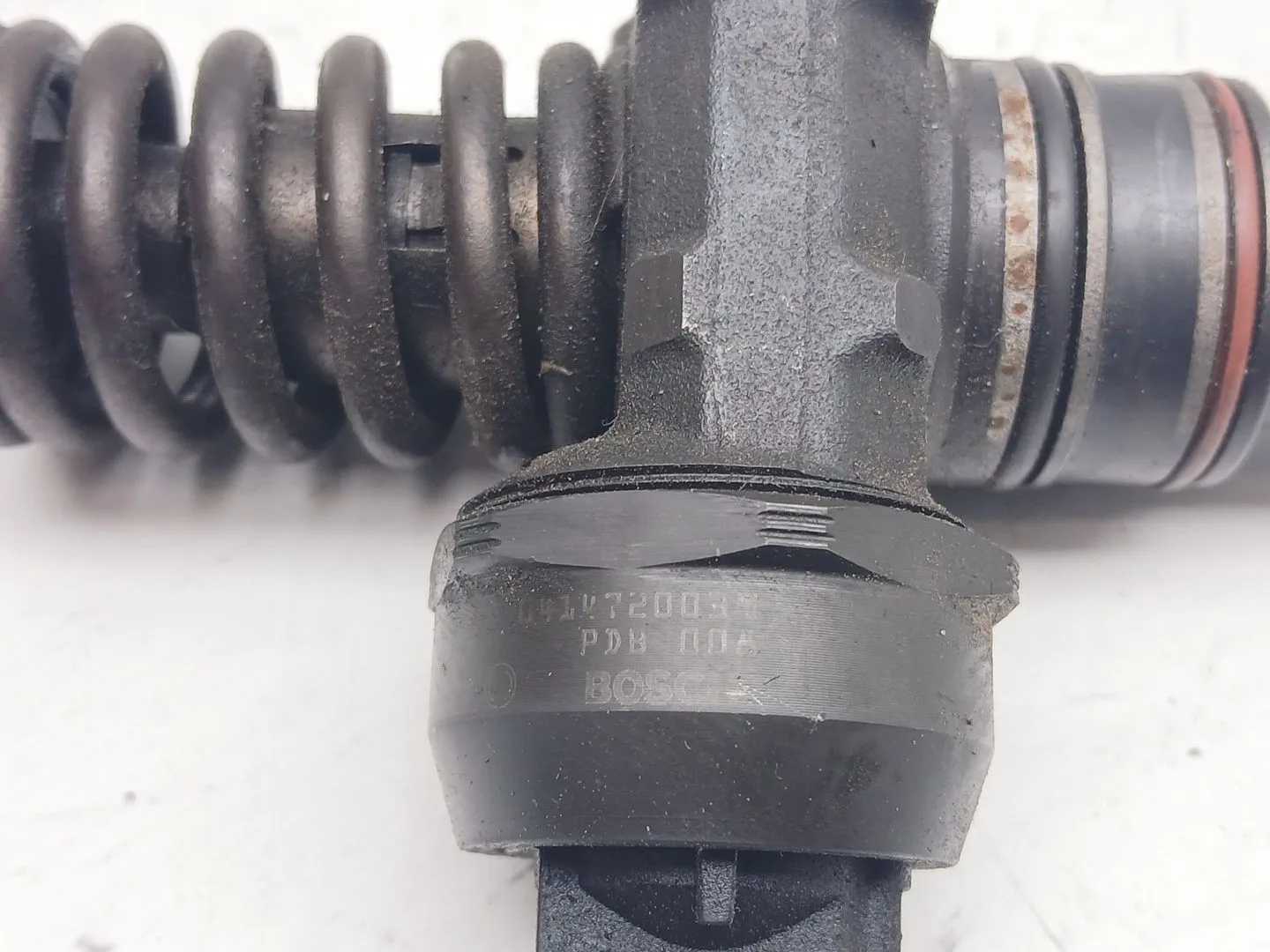 Inyector para Volkswagen Passat Berlina (3B3)