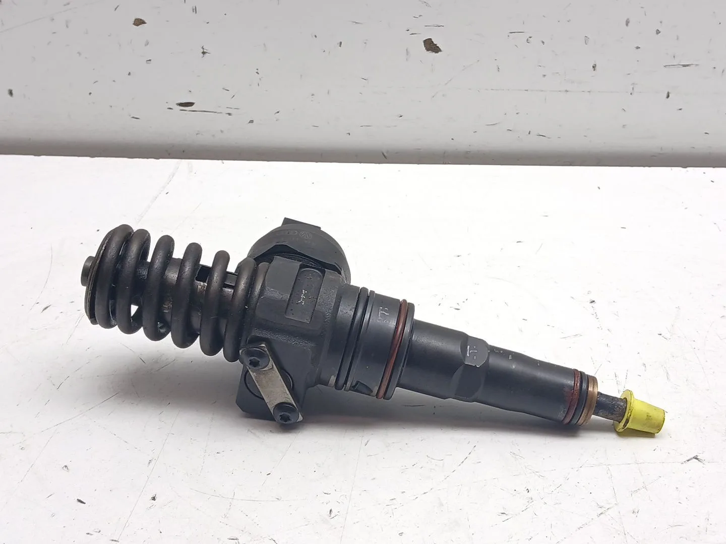 Inyector para Volkswagen Passat Berlina (3B3)
