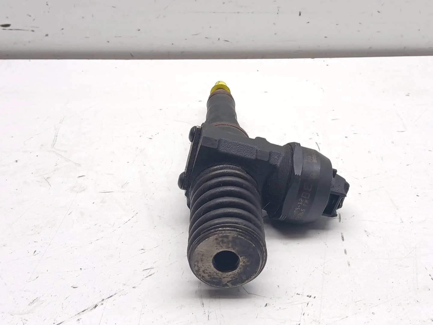 Inyector para Volkswagen Passat Berlina (3B3)