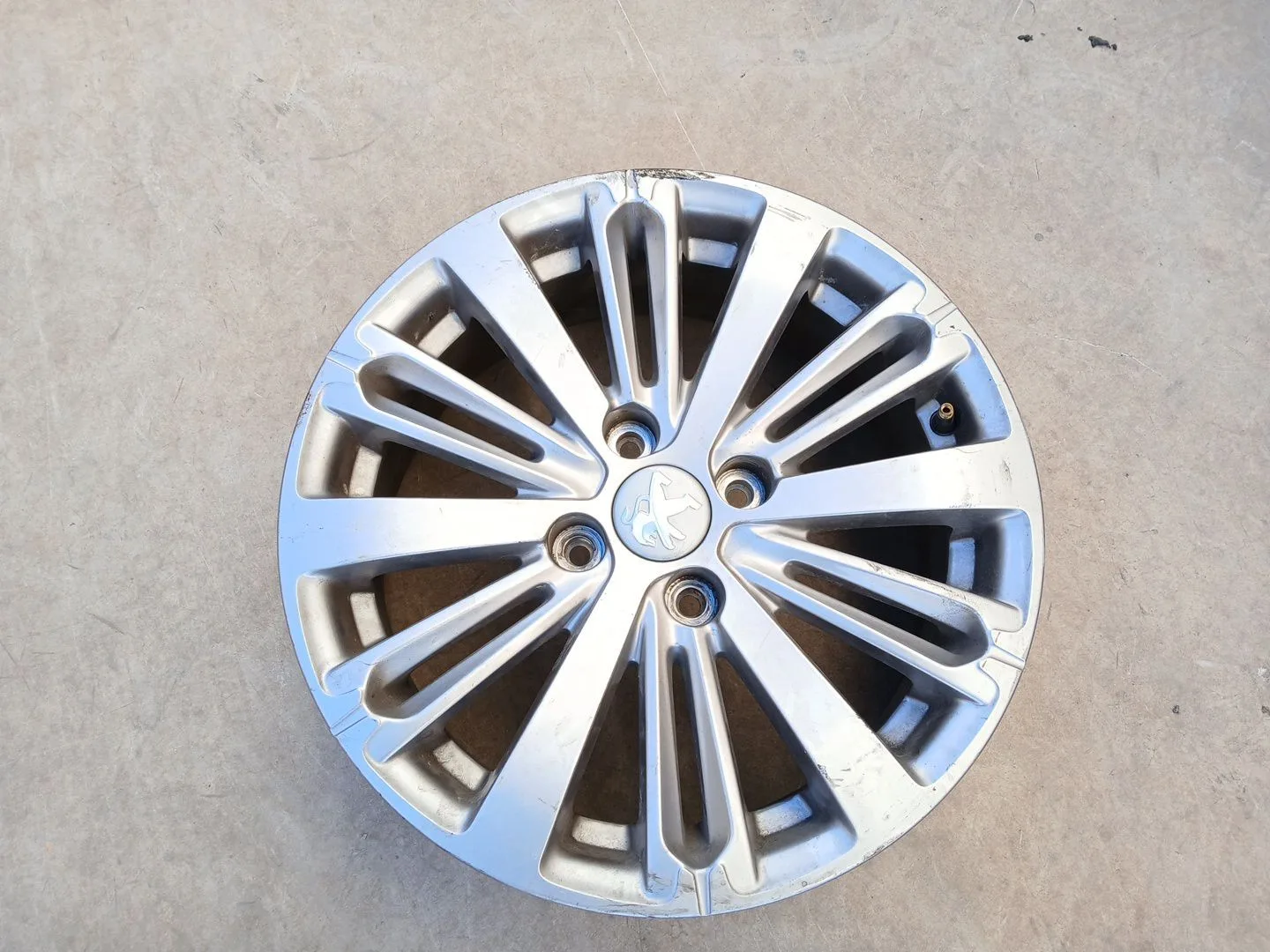 Llanta para Peugeot 208 I (Ca_, Cc_)
