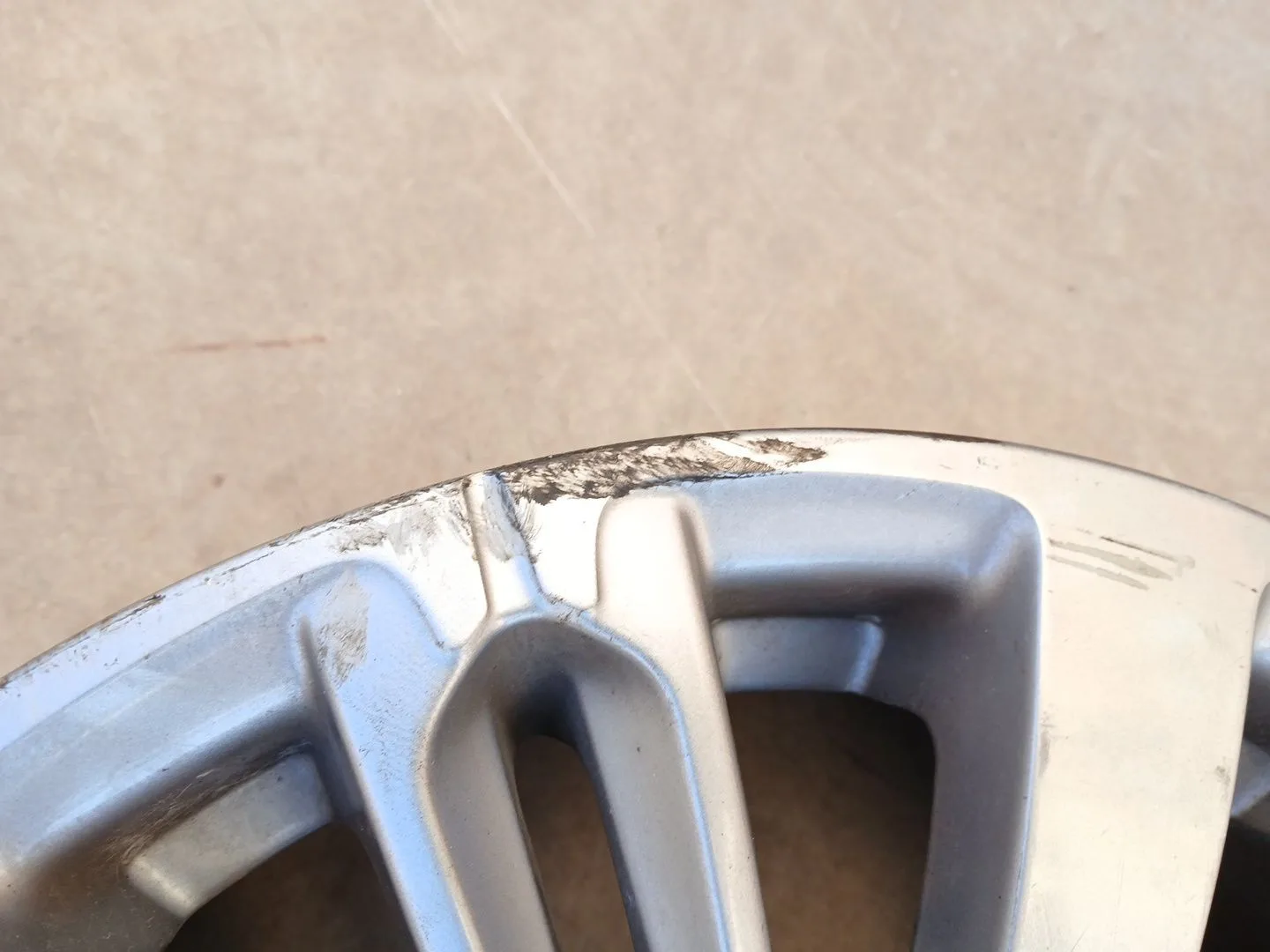 Llanta para Peugeot 208 I (Ca_, Cc_)