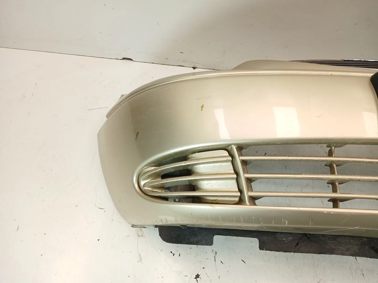 Paragolpes Delantero para Chrysler Voyager Iv (Rg, Rs)