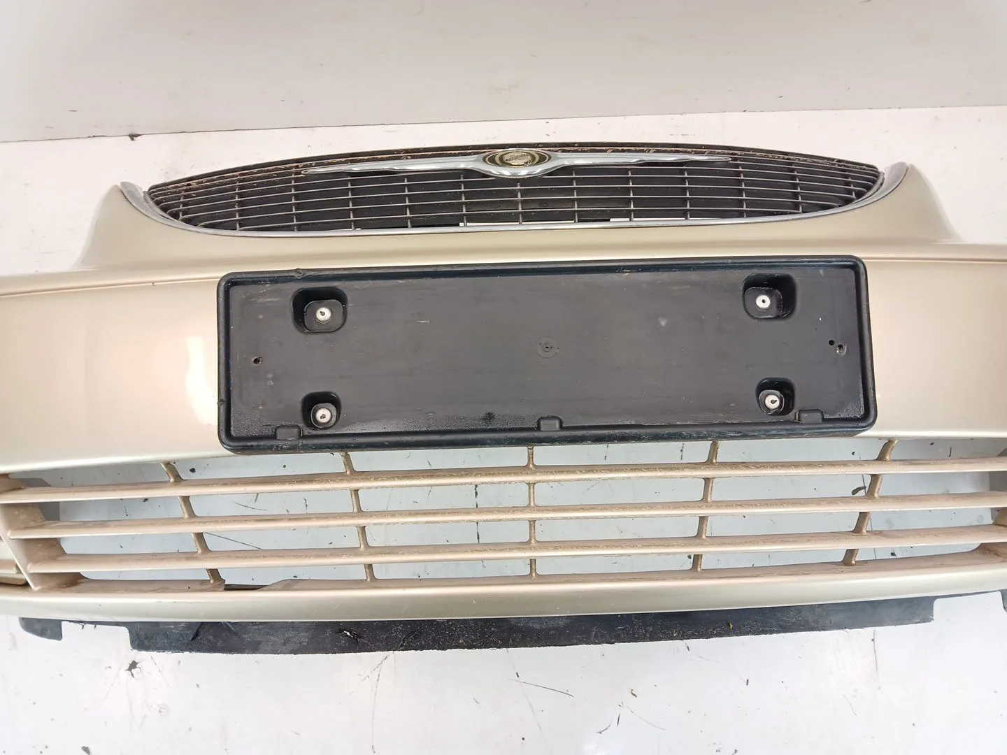 Paragolpes Delantero para Chrysler Voyager Iv (Rg, Rs)