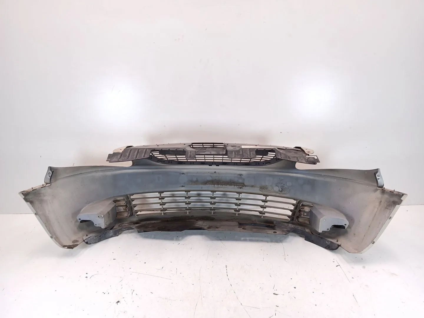 Paragolpes Delantero para Chrysler Voyager Iv (Rg, Rs)