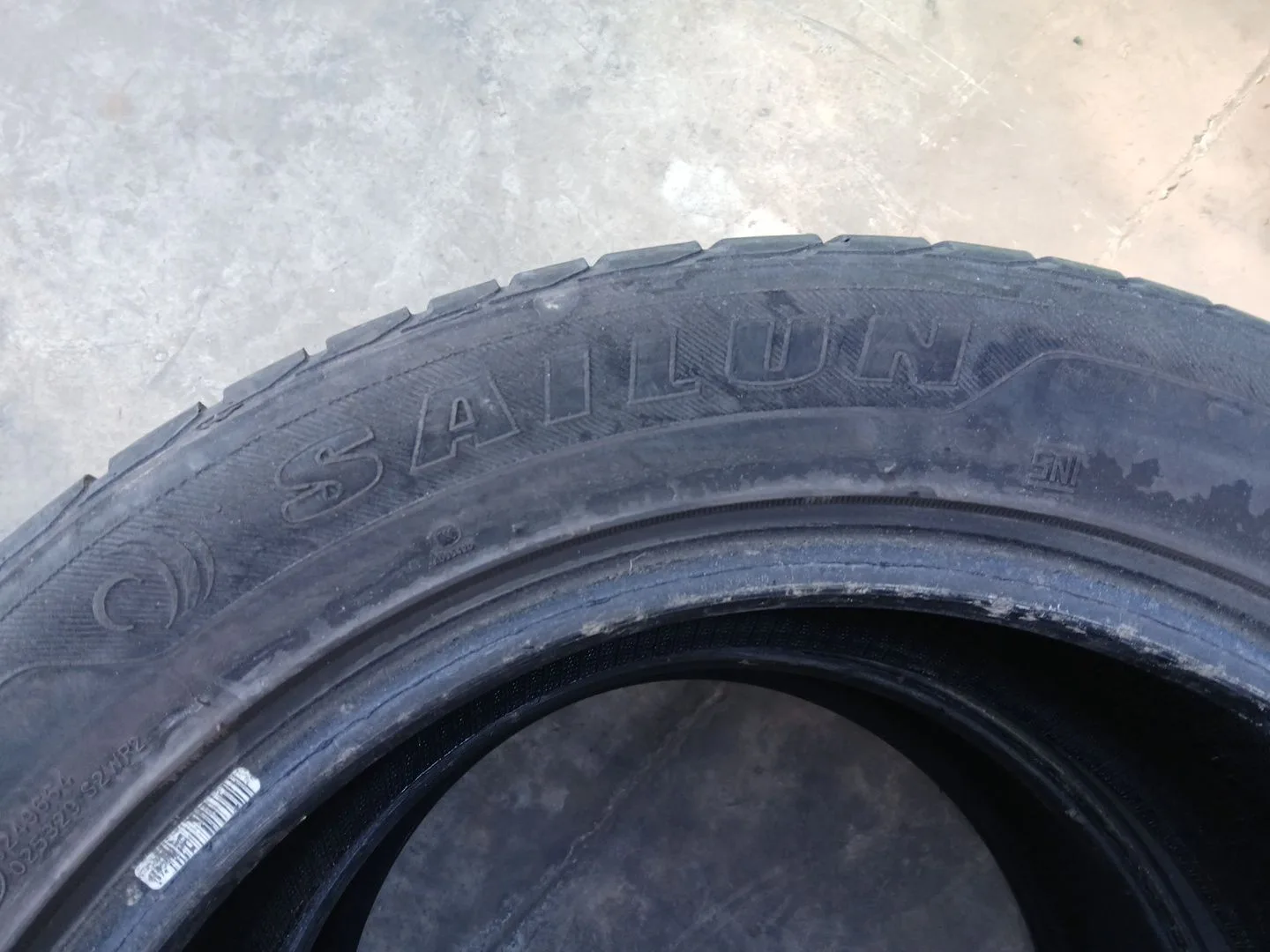 Neumatico para Mitsubishi Grandis (Na_W)