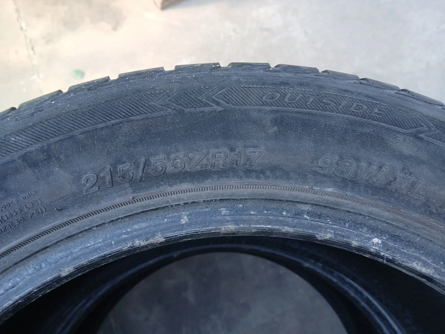 Neumatico para Mitsubishi Grandis (Na_W)