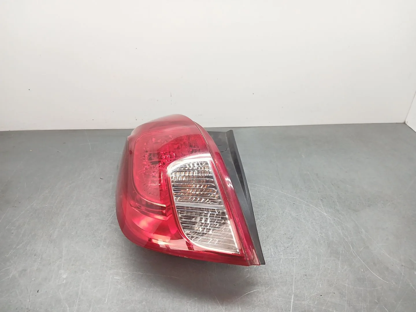 Piloto Trasero Izquierdo para Opel Mokka / Mokka X (J13)