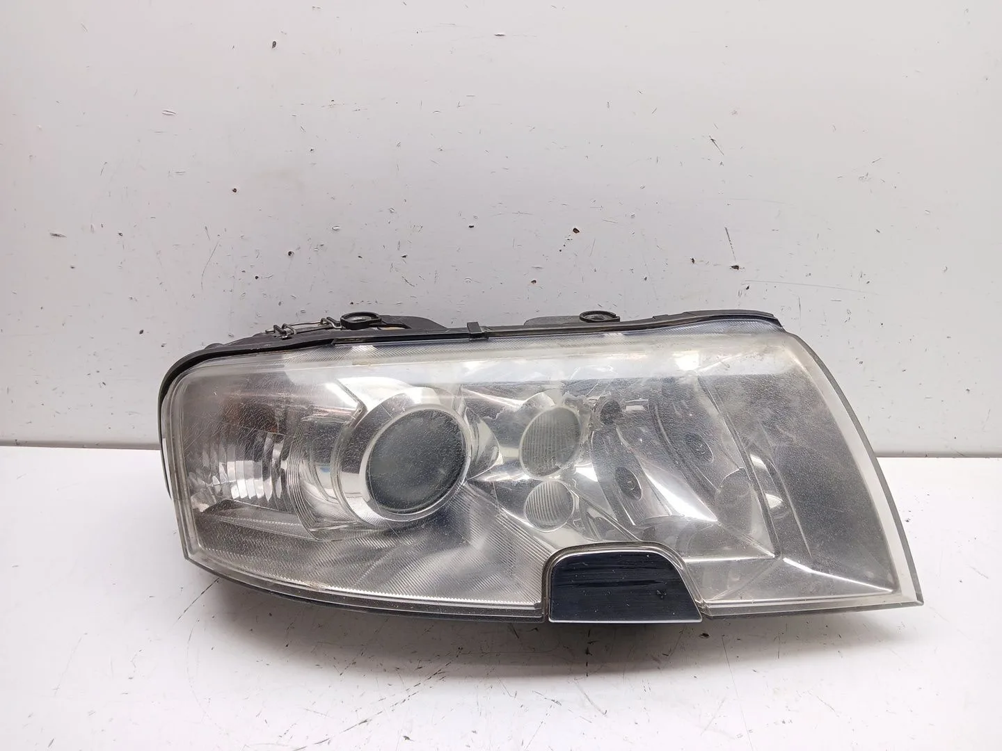 Faro Derecho para Skoda Superb I (3U4)