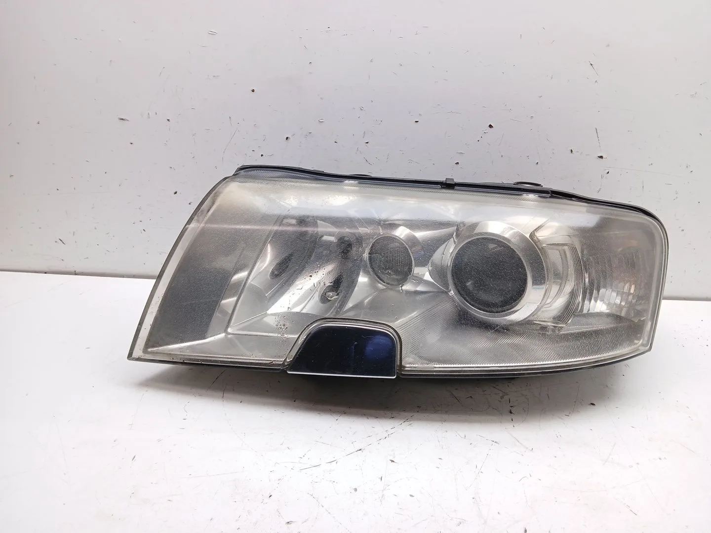 Faro Izquierdo para Skoda Superb I (3U4)