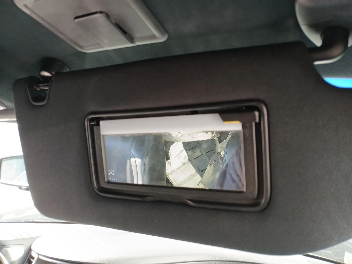 Parasol Derecho para Infiniti Qx70