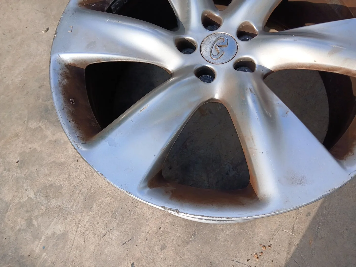Llanta para Infiniti Qx70