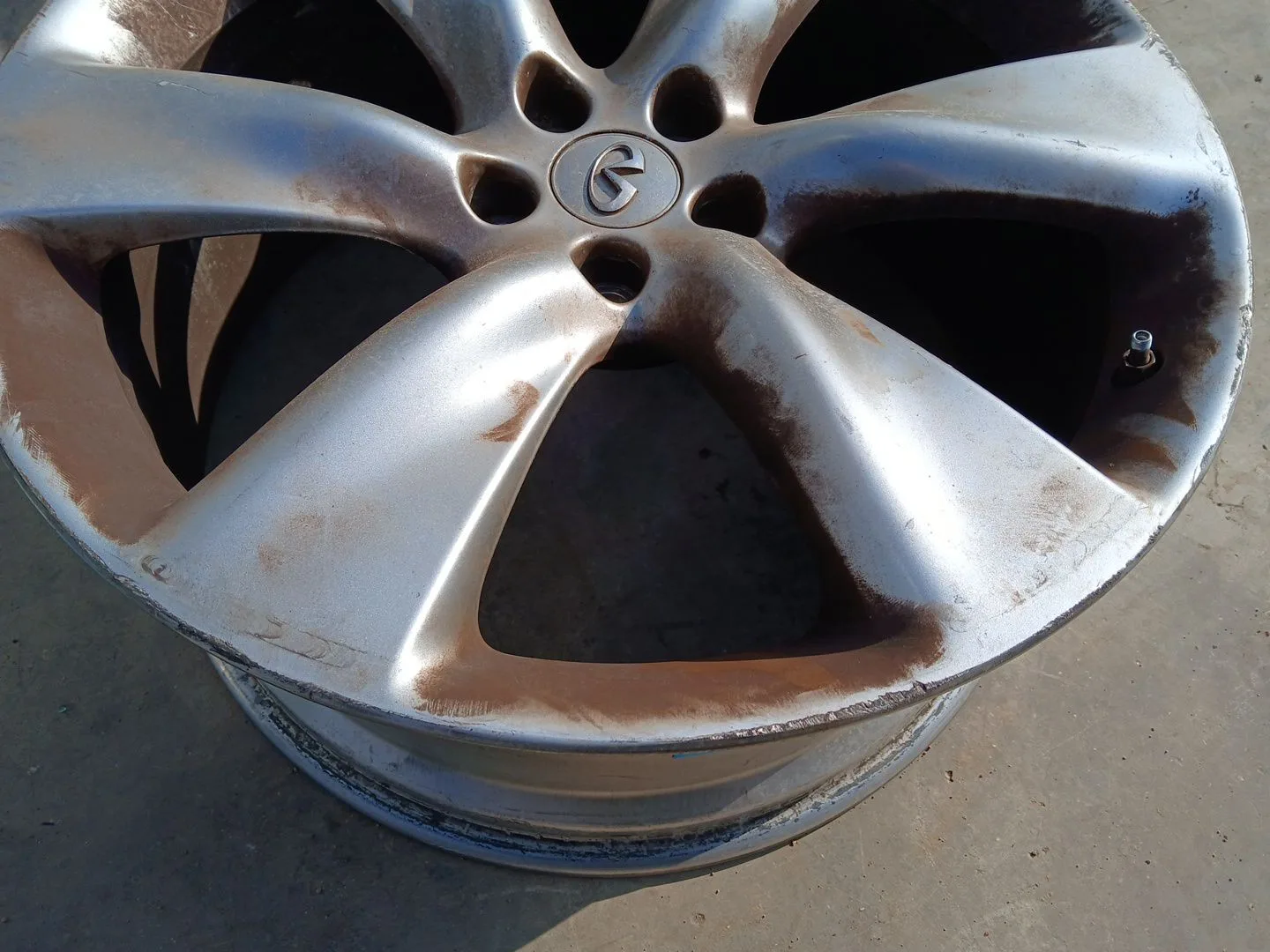 Llanta para Infiniti Qx70