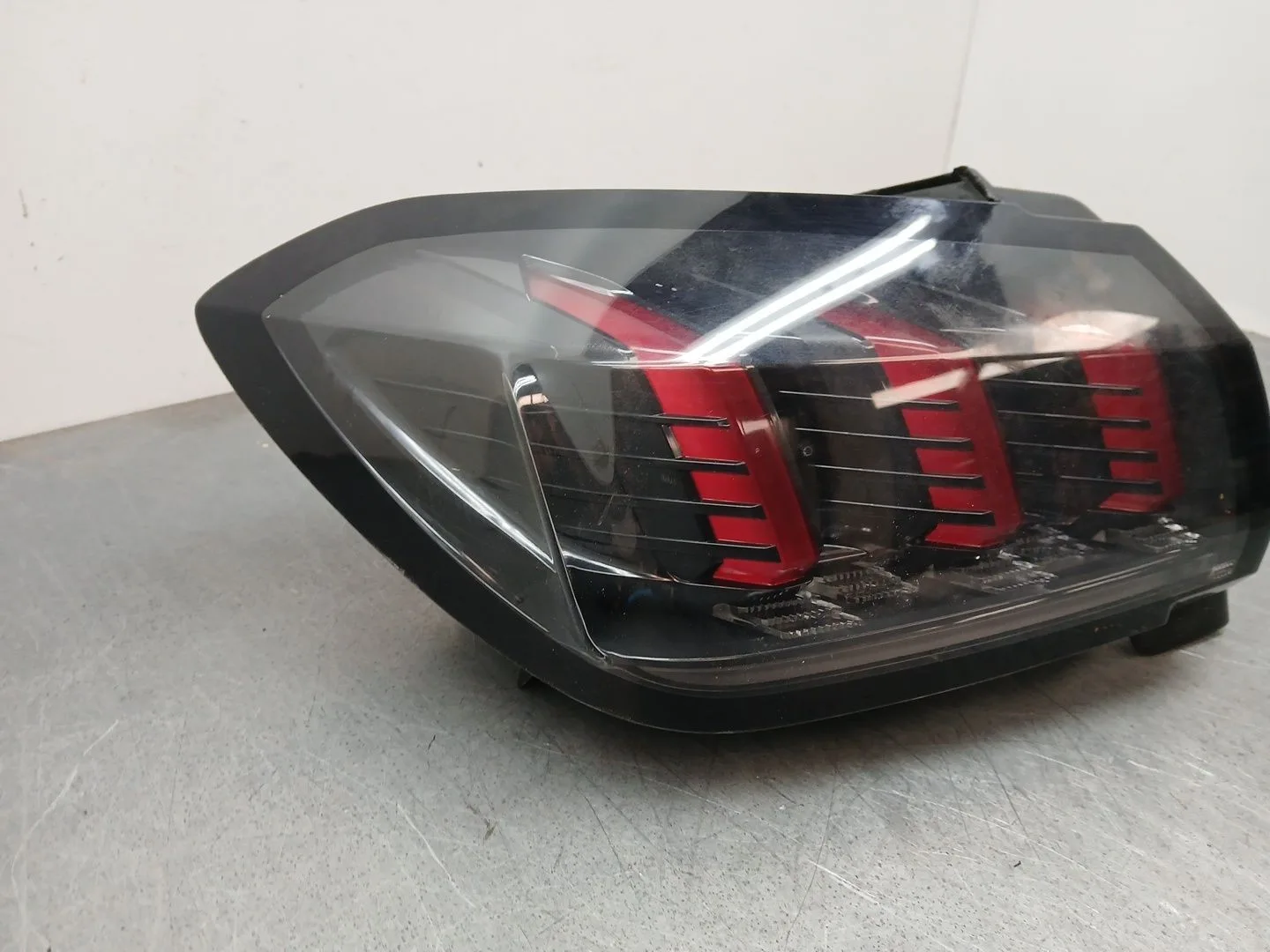 Piloto Trasero Izquierdo para Peugeot 208 Ii (Ub_, Up_, Uw_, Uj_)