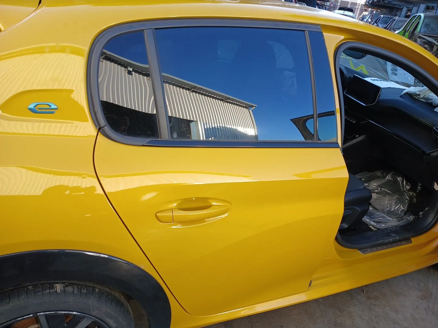 Puerta Trasera Derecha para Peugeot 208 Ii (Ub_, Up_, Uw_, Uj_)