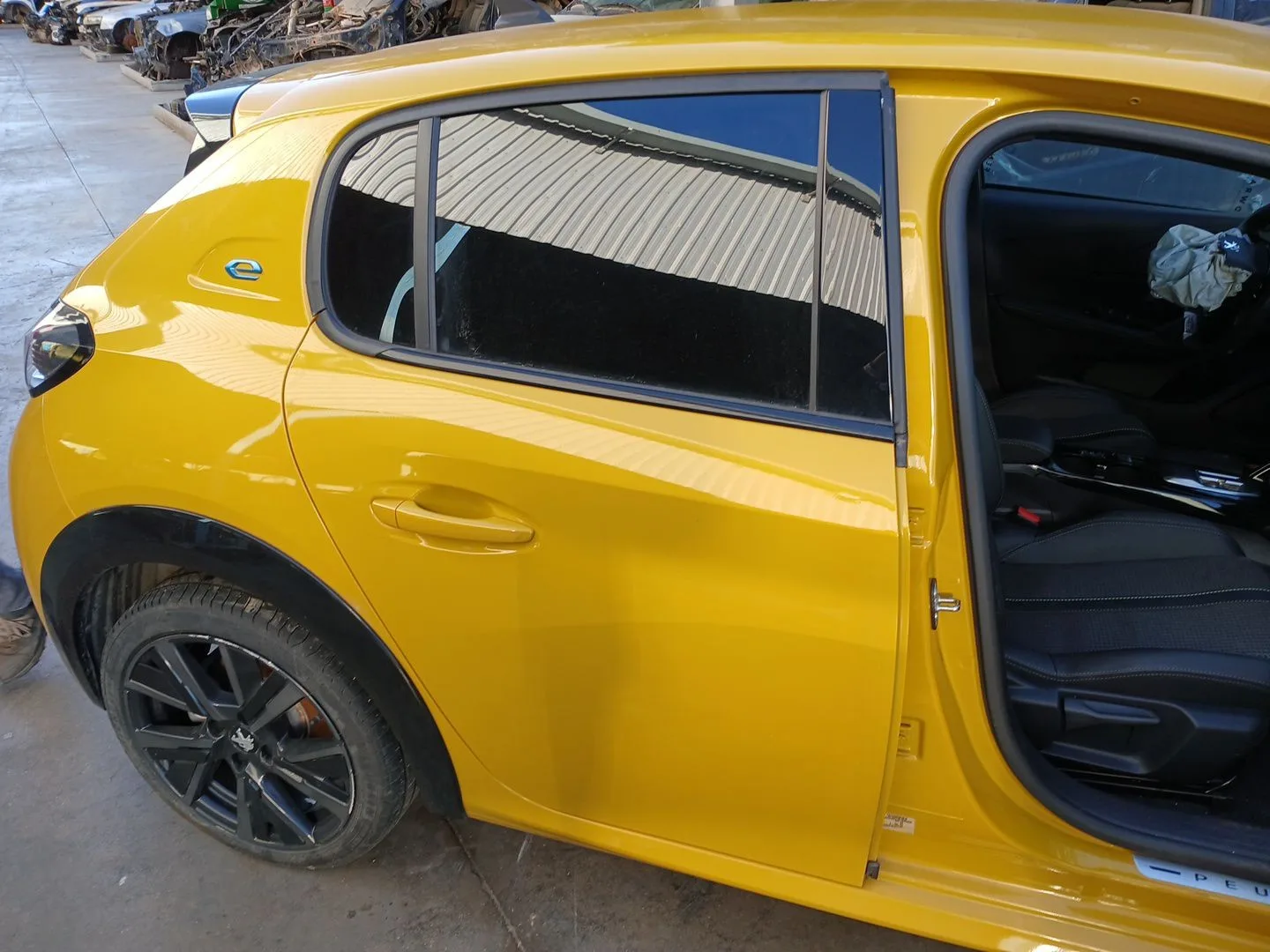 Puerta Trasera Derecha para Peugeot 208 Ii (Ub_, Up_, Uw_, Uj_)