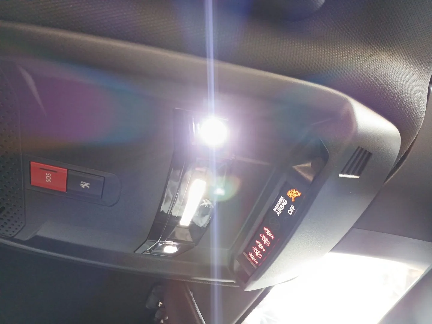 Luz Interior para Peugeot 208 Ii (Ub_, Up_, Uw_, Uj_)