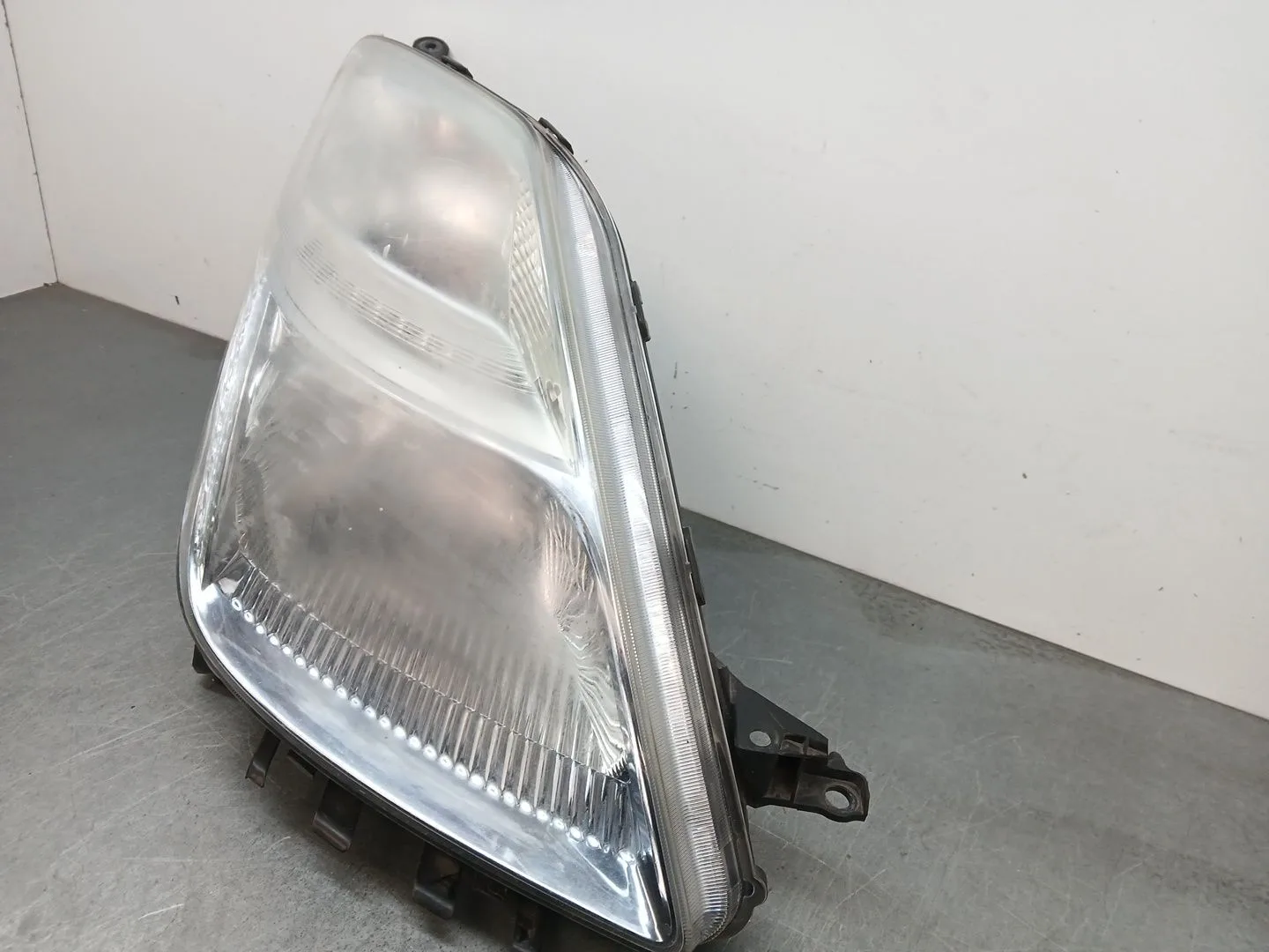 Faro Derecho para Toyota Prius Liftback (_W2_)