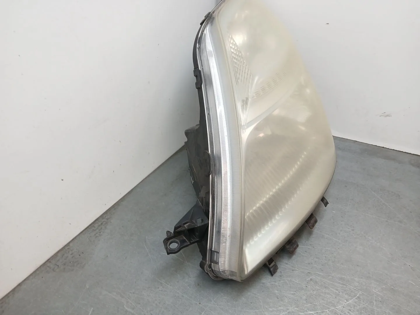 Faro Izquierdo para Toyota Prius Liftback (_W2_)