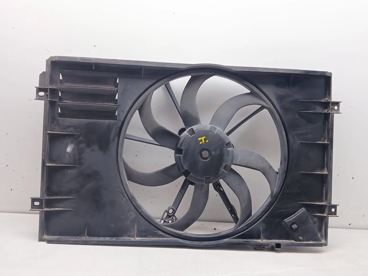 Electroventilador para Skoda Octavia Berlina (1Z3)