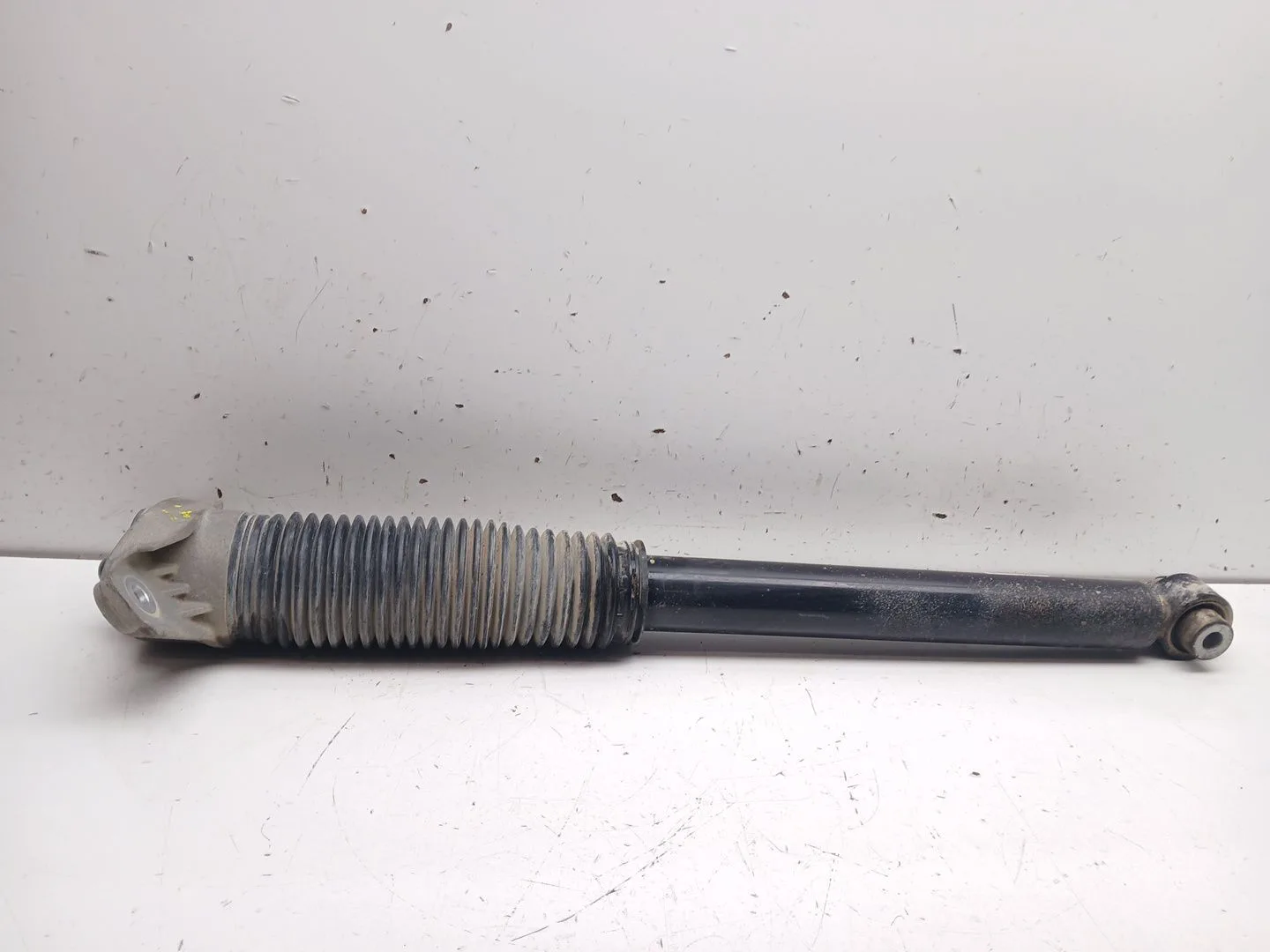 Amortiguador Trasero Izquierdo para Kia Ev6 (Cv)