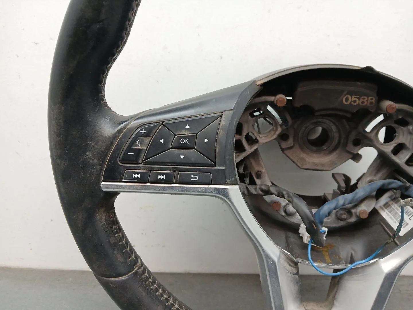 Volante para Nissan Qashqai Ii (J11, J11_)