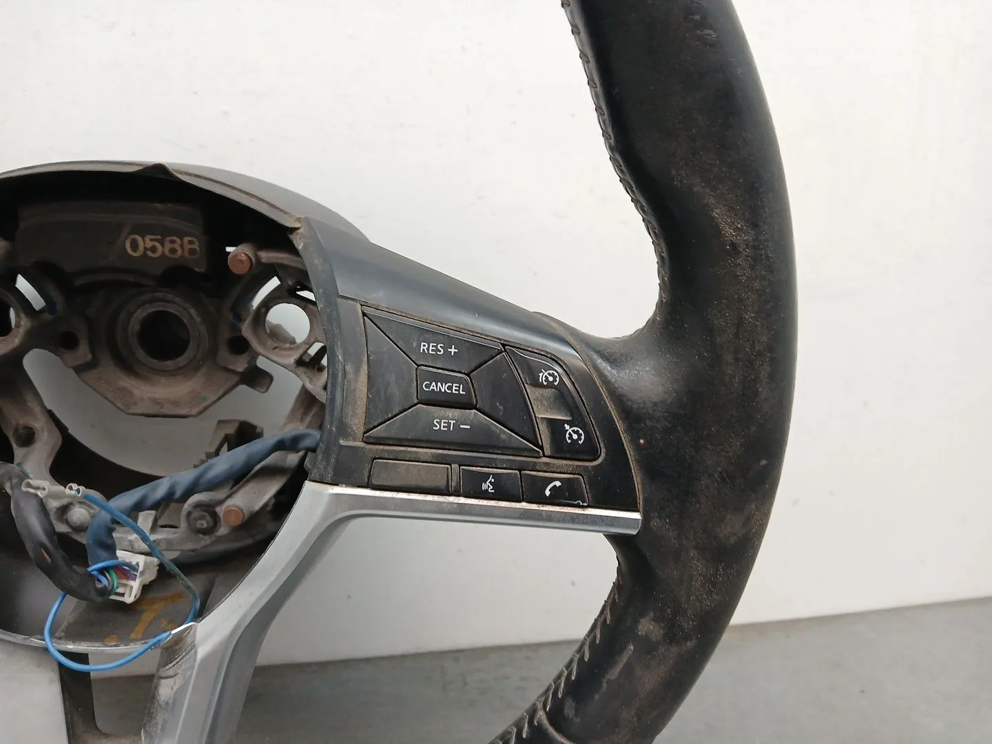 Volante para Nissan Qashqai Ii (J11, J11_)