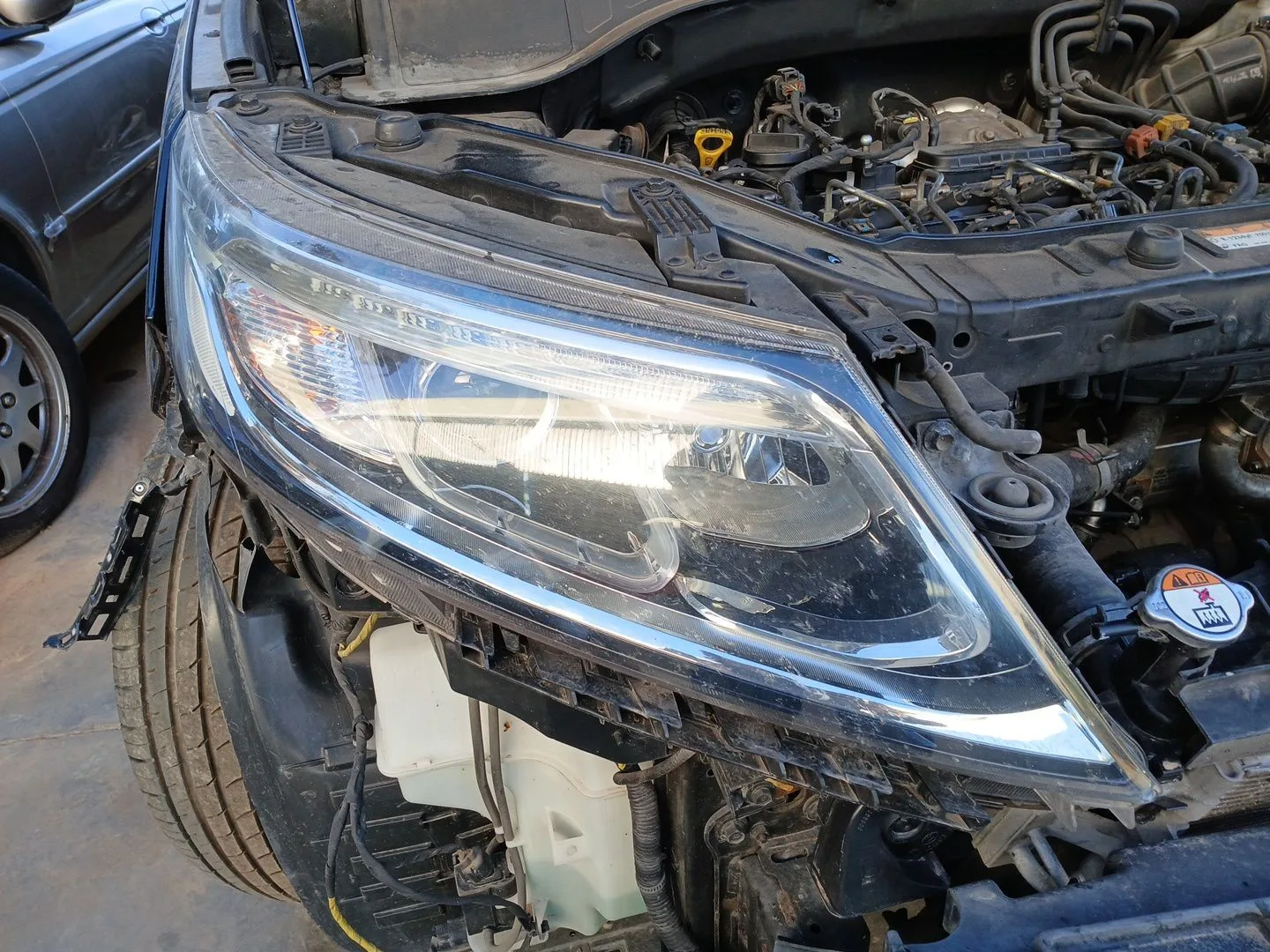 Faro Derecho para Kia Sorento Ii (Xm)