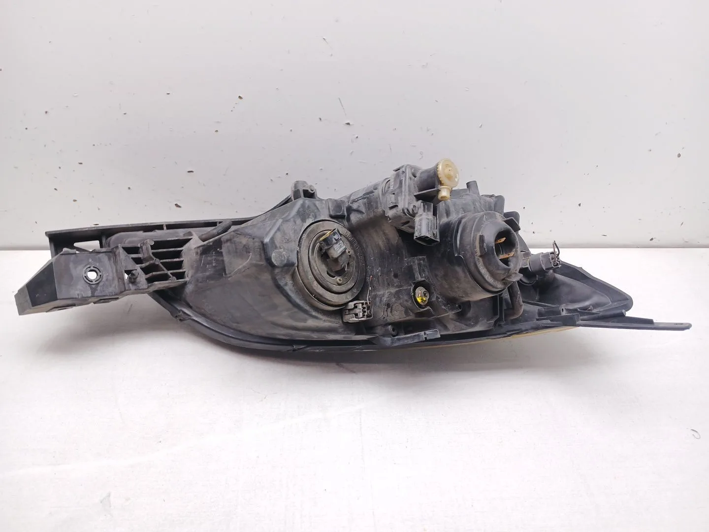 Faro Izquierdo para Mazda 3 (Bk)