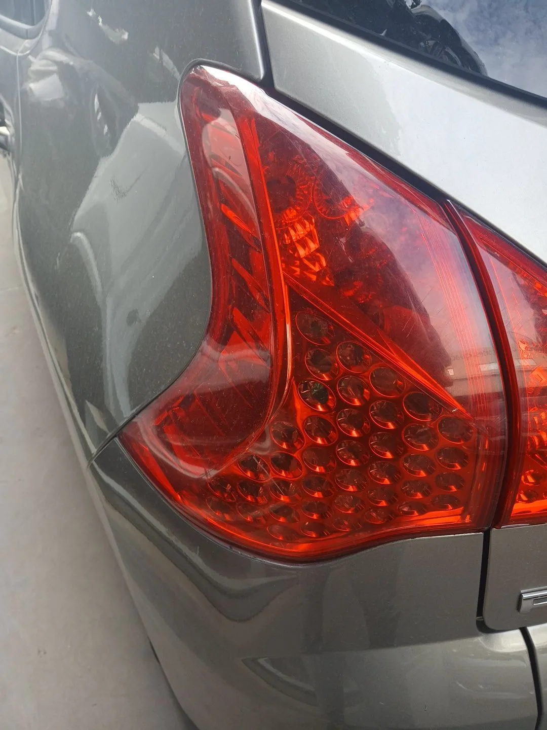 Piloto Trasero Izquierdo para Peugeot 3008 I Monospace (0U_)