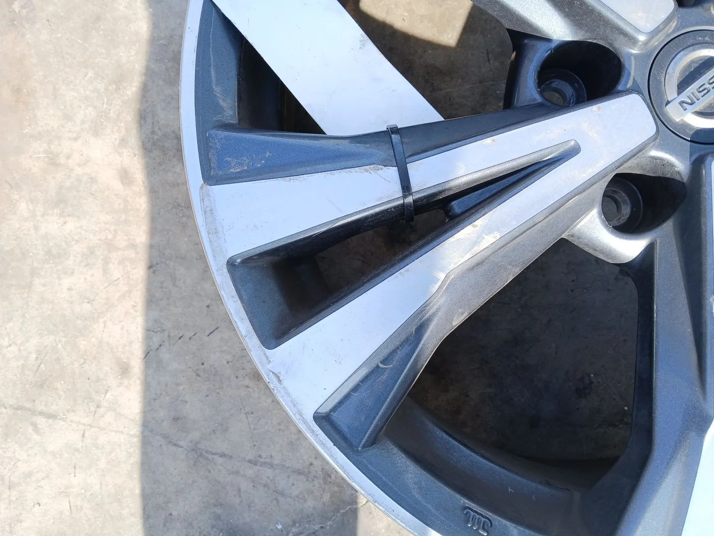 Llanta Trasera Izquierda para Nissan Qashqai Ii (J11, J11_)