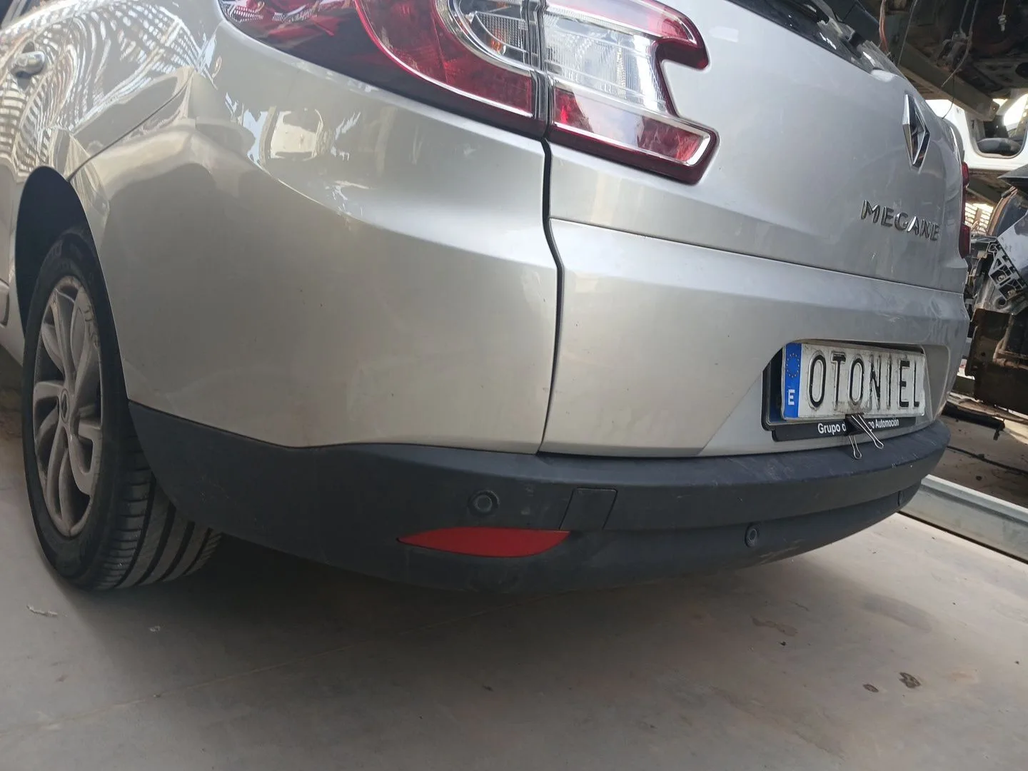 Paragolpes Trasero para Renault Megane Iii Grandtour (Kz0/1)