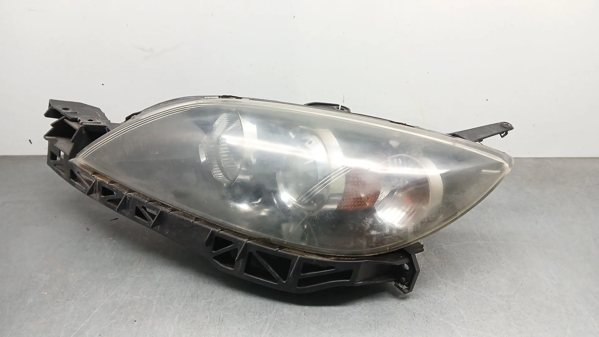 Faro Izquierdo para Mazda 3 Sedan (Bk)